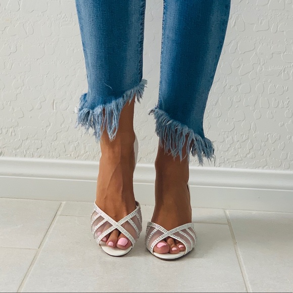 NIB Mesh Embellished Peep Toe Kitten Heel Pump - Picture 6 of 8